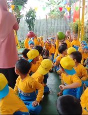 Kegiatan 17 Agustus Bersama Anak dan Orang Tua
